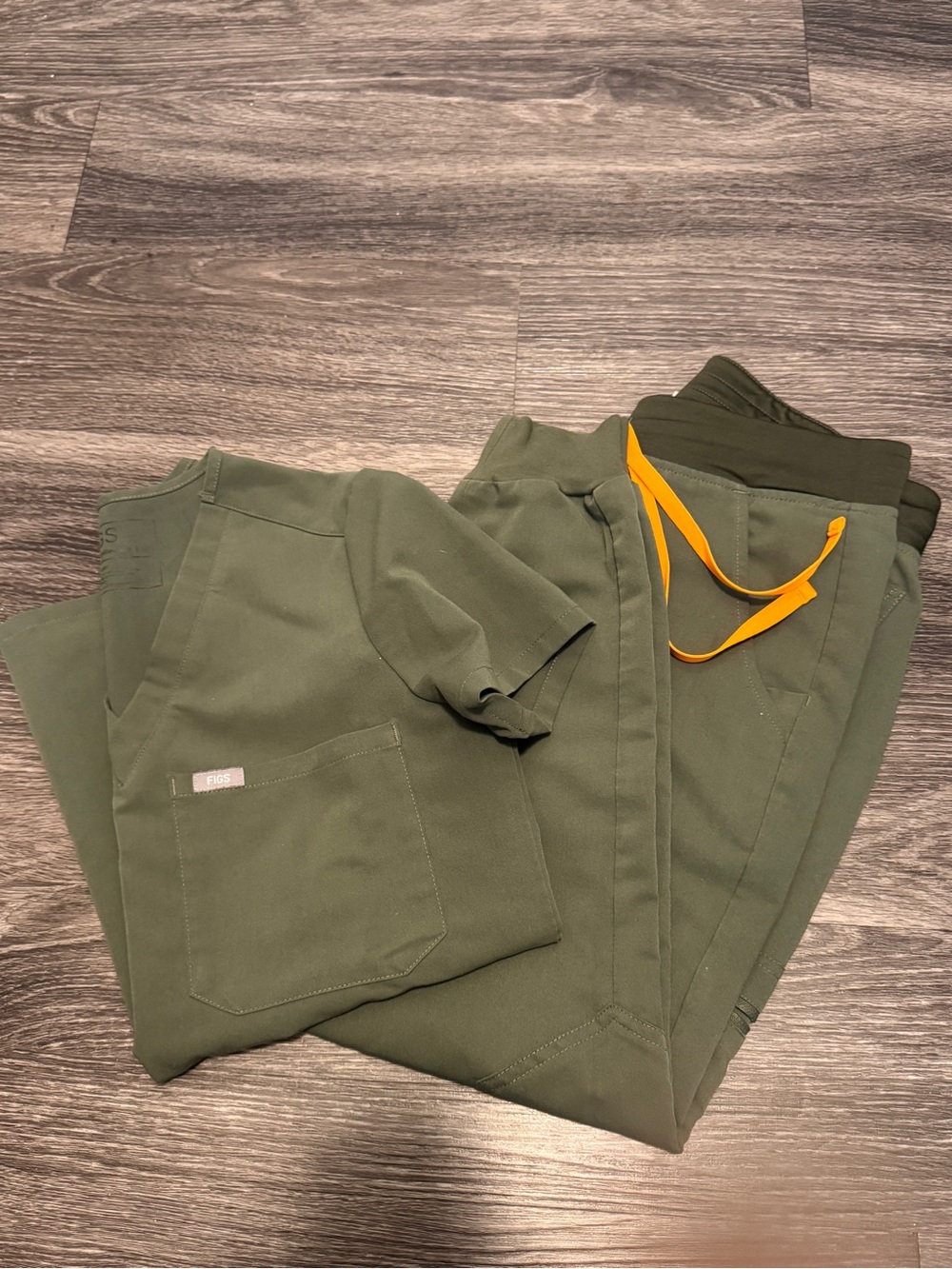 Figs top and jogger